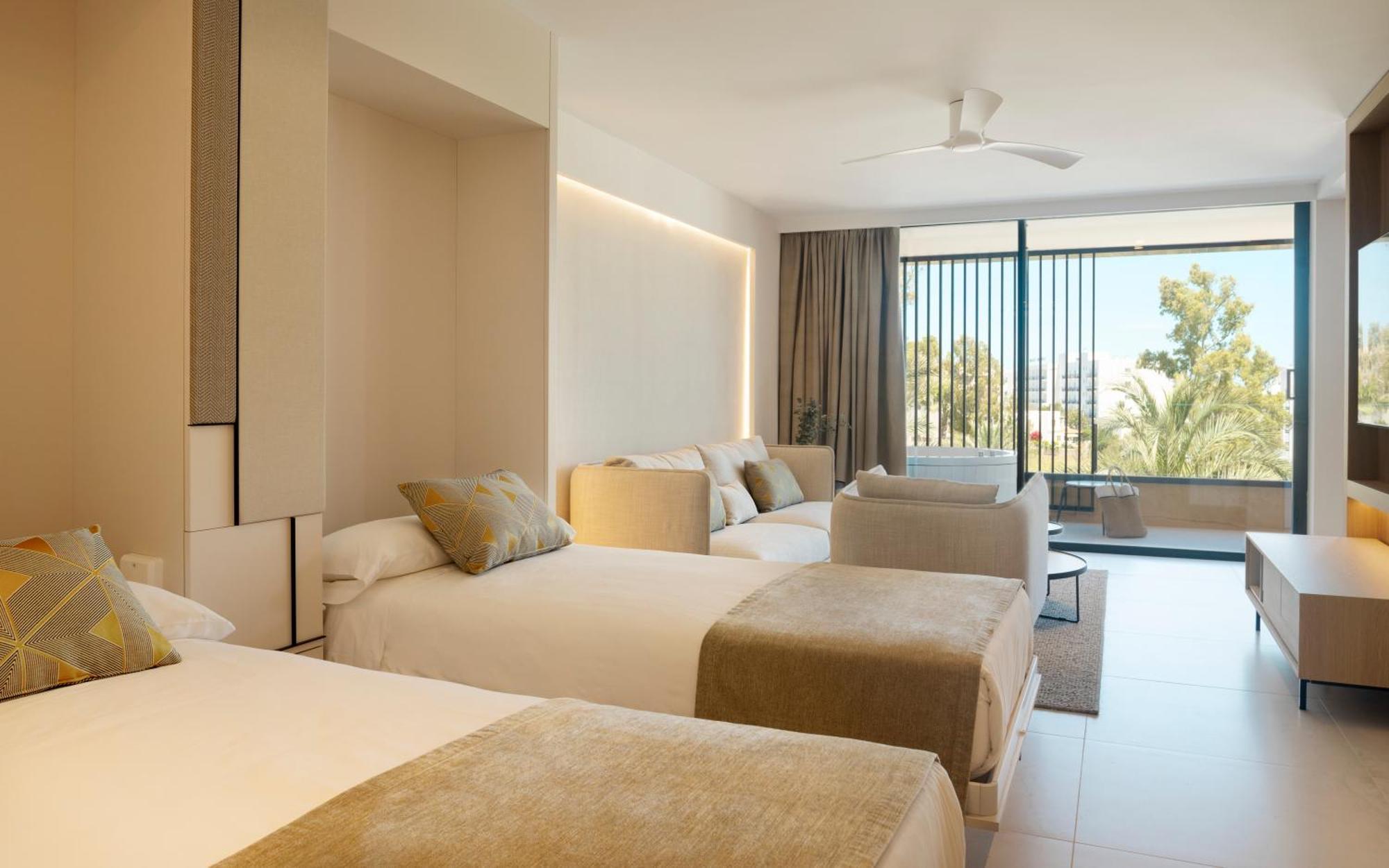 Insotel Fenicia Prestige Suites & Spa Санта Еулалия дел Рио Екстериор снимка